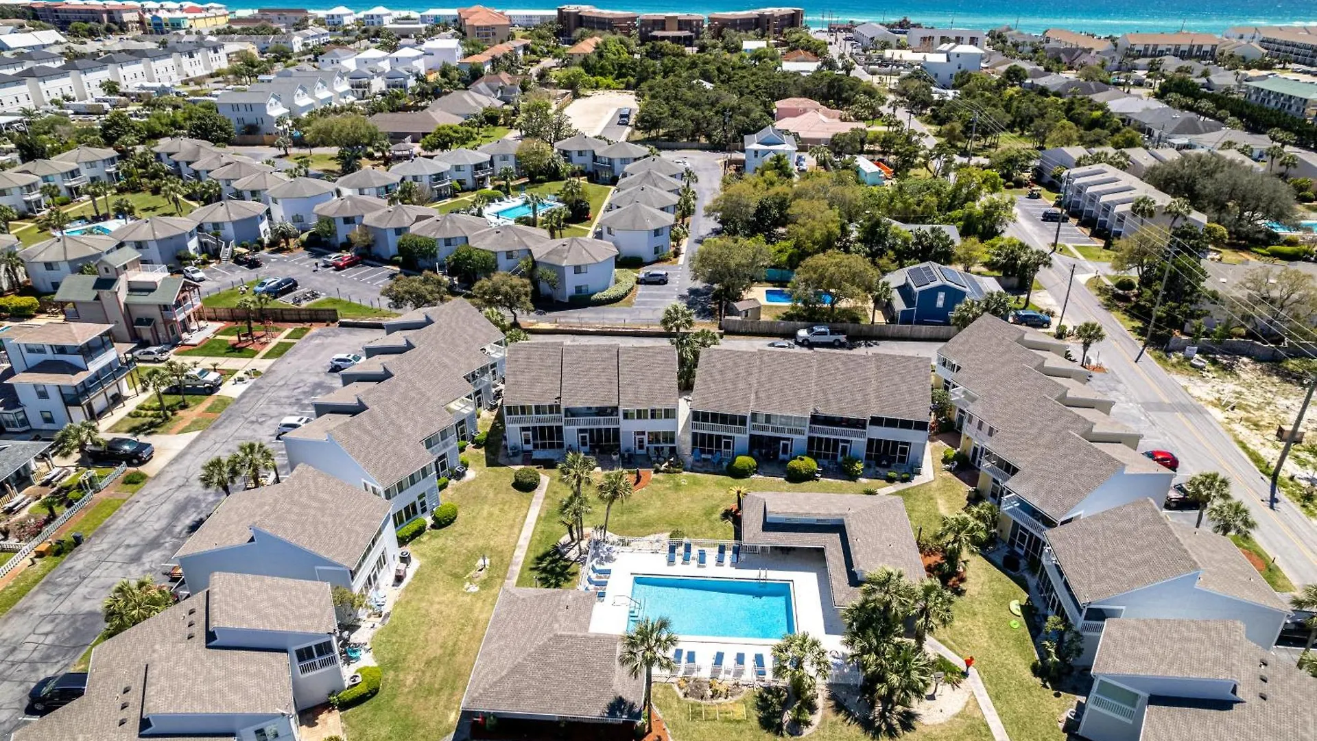 Apartment Oceania 307- By Holiday Isle Properties Destin